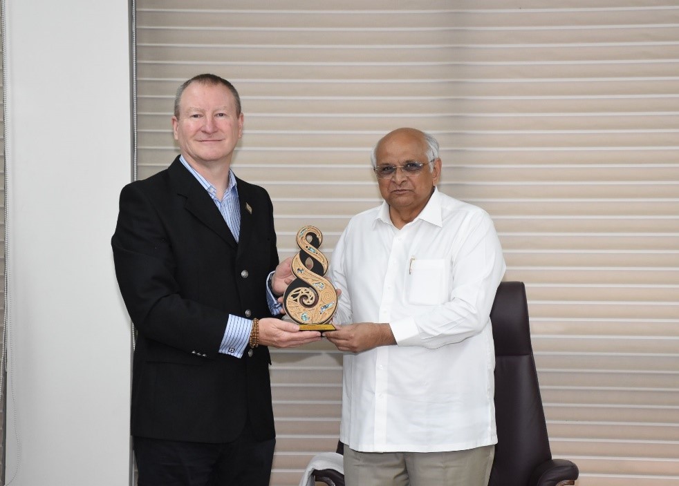 QX Global Group Honored by Gujarat’s Chief Minister, Shri Bhupendra Patel, Marking 20 Years of Success